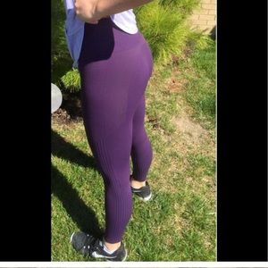 Lululemon purple flow and go tight - size 6